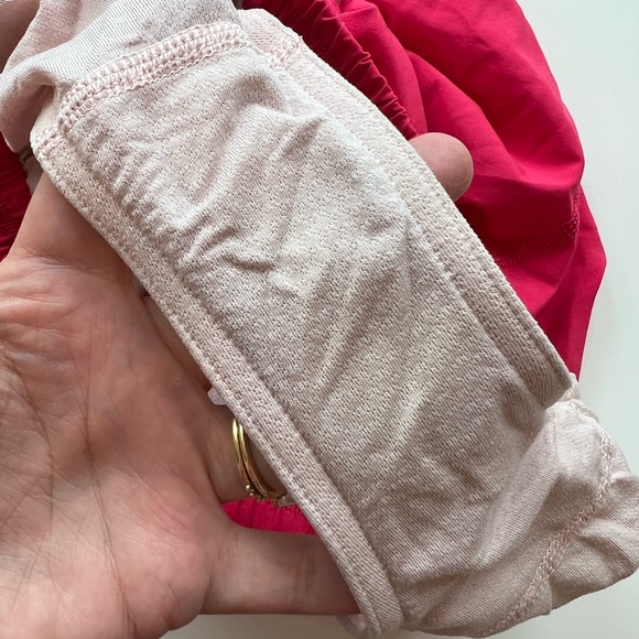 Lululemon Make a Move Short in Pink (Size 8) - Picture 9 of 9